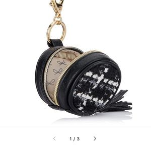 Paci pod charm itzy ritzy clip-on bag subscription